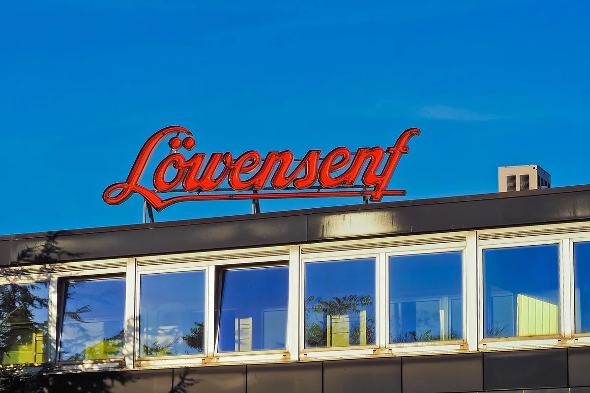 Comment choisir et fabriquer son logo signalétique